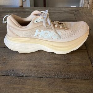Hoka Bondi 8